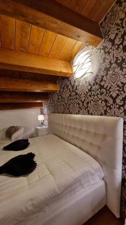 B&B Palazzo Del Contestabile Troia ภายนอก รูปภาพ