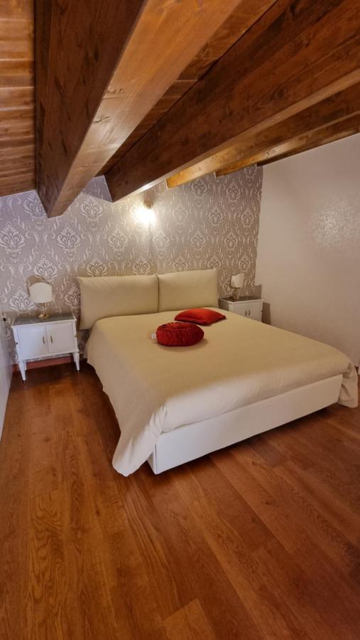 B&B Palazzo Del Contestabile Troia ภายนอก รูปภาพ