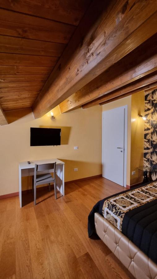 B&B Palazzo Del Contestabile Troia ภายนอก รูปภาพ